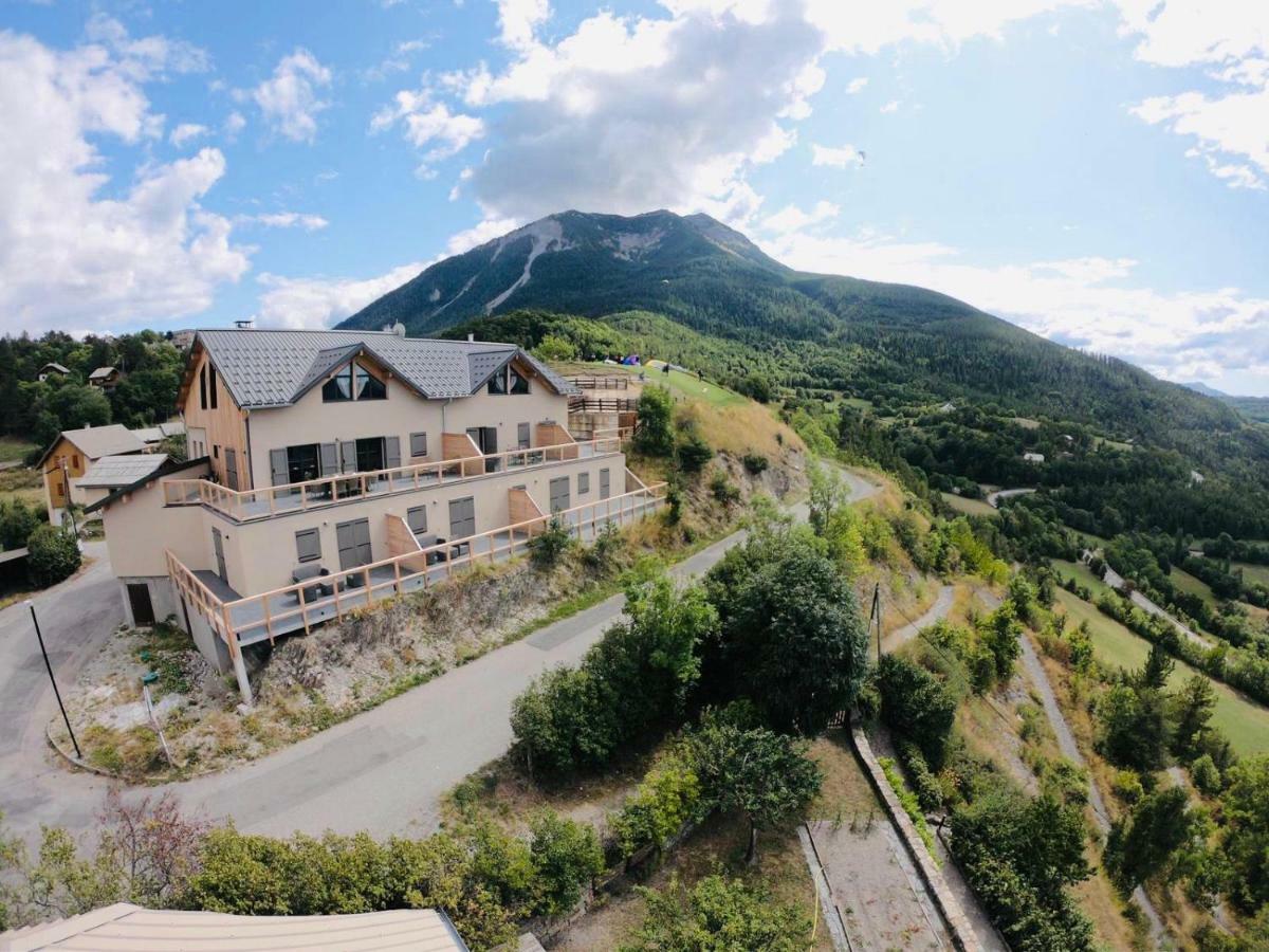 Paralodge Saint-Vincent-les-Forts Exterior foto